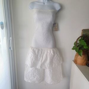Justify Maxi A Line Strapless Ruffles Off White Dress Size M